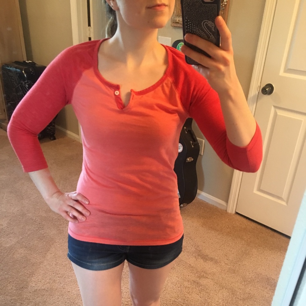 ✨3 for $15✨Old Navy baseball tee